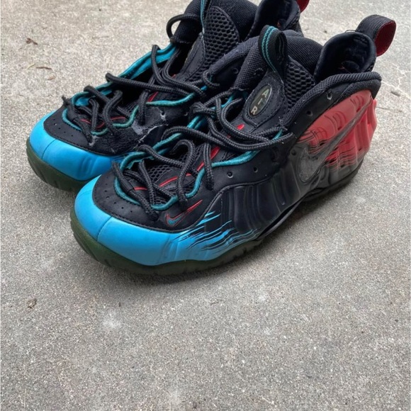 Spider-Man Foamposites - Picture 2 of 4